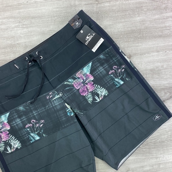 🔹O’NIELL- SURF FREAK MENS BOARD SHORTS - Picture 2 of 10